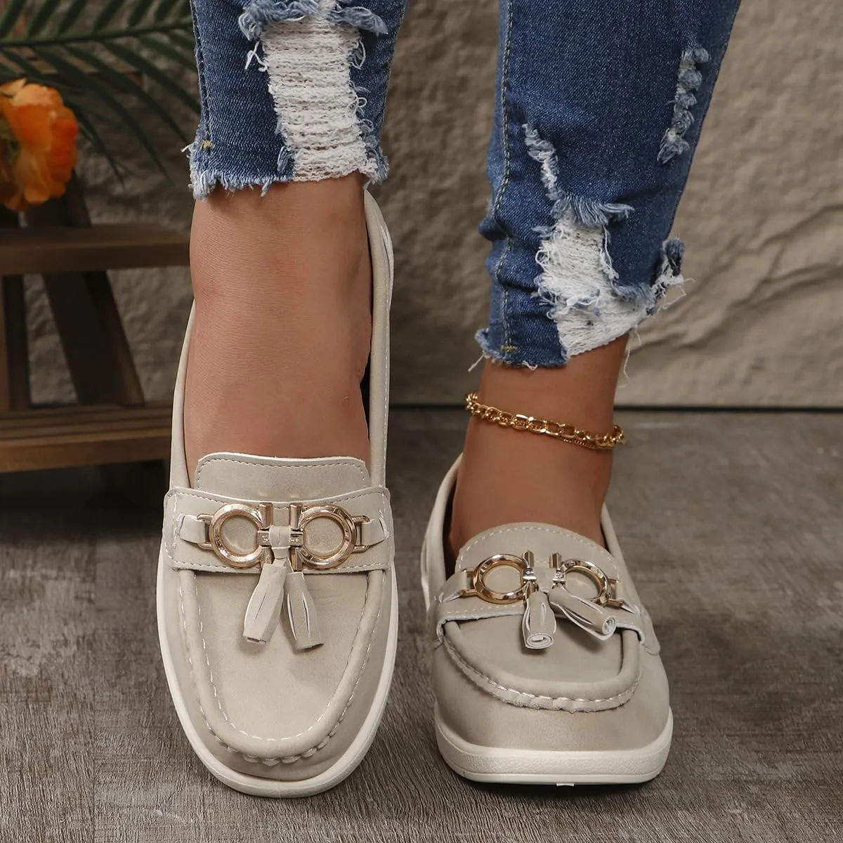 Geerta Women's Moccasins Cute Fashion Chain Decorated Round Toe Low Top Shoes Orthopedic Sandals, Casual Comfortable Lightweight Slip on Shoes, Female Solid All-Match Loafers Beach Travel, Daily Wear