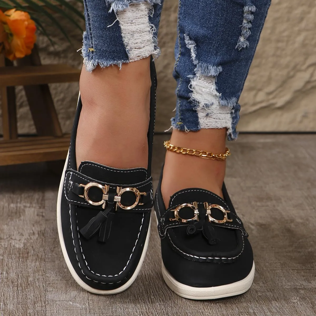 Geerta Women's Moccasins Cute Fashion Chain Decorated Round Toe Low Top Shoes Orthopedic Sandals, Casual Comfortable Lightweight Slip on Shoes, Female Solid All-Match Loafers Beach Travel, Daily Wear