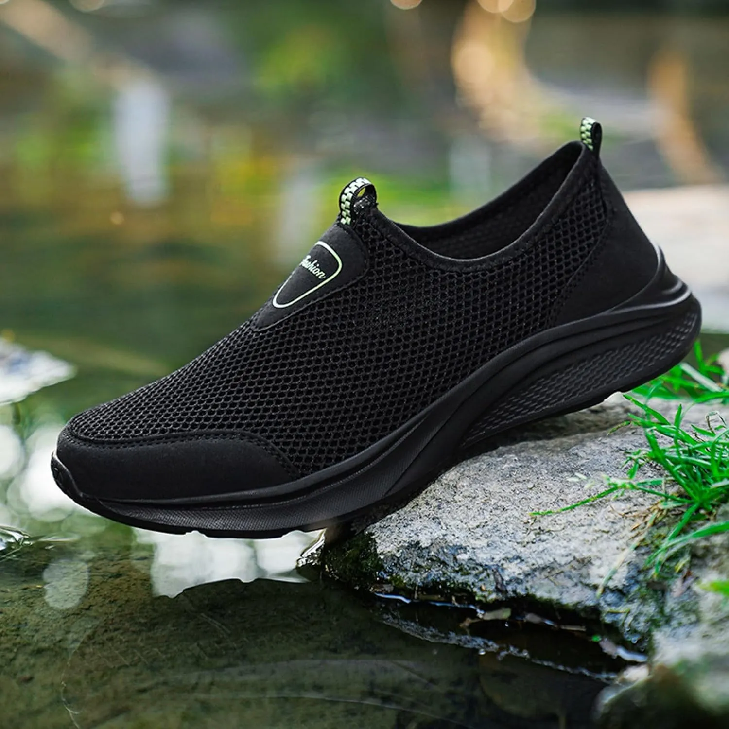 Men's Hollow Mesh Sports Shoes Fashionable Breathable Walking Shoes Comfortable Barefoot Minimalist Shoe