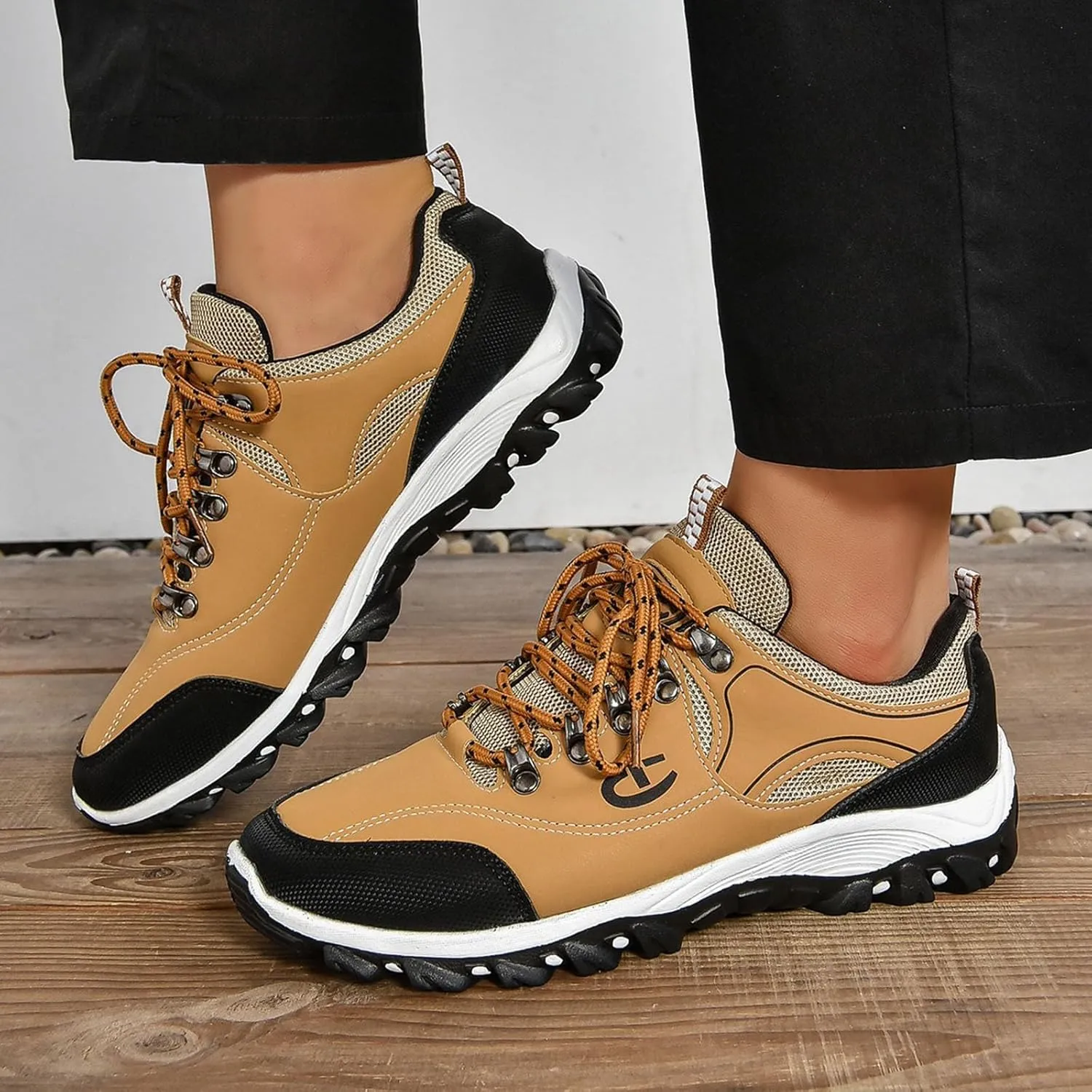 Men's Lace Up Sneakers Lightweight Non Slip Sneakers Arch Support Versatile Walking Shoes Comfort Workout Shoe
