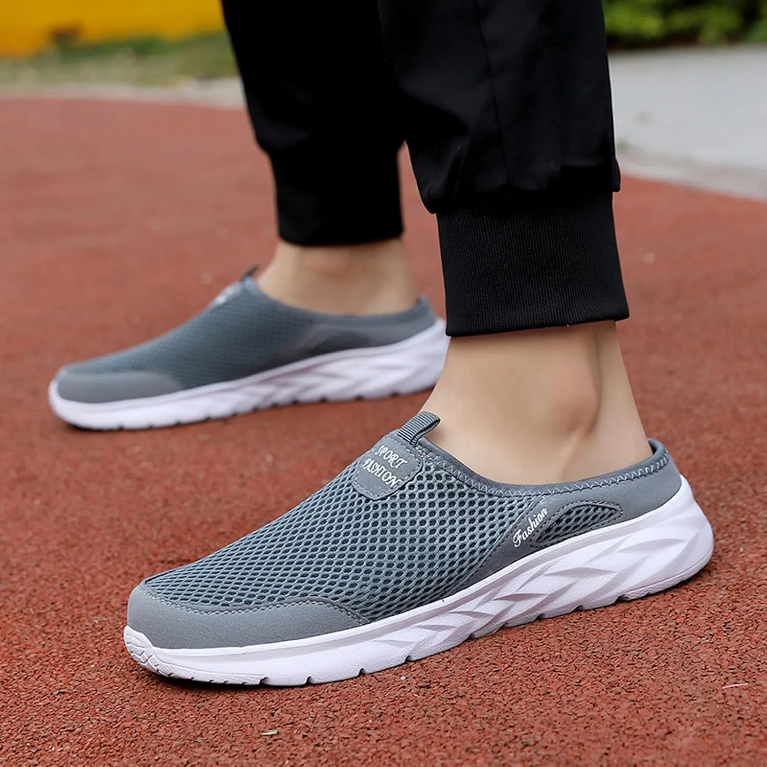 Men's Slip On Mesh Slippers Breathable Summer Shoes Lightweight Non Slip Beach Shoes Soft Flat Elderly Shoe