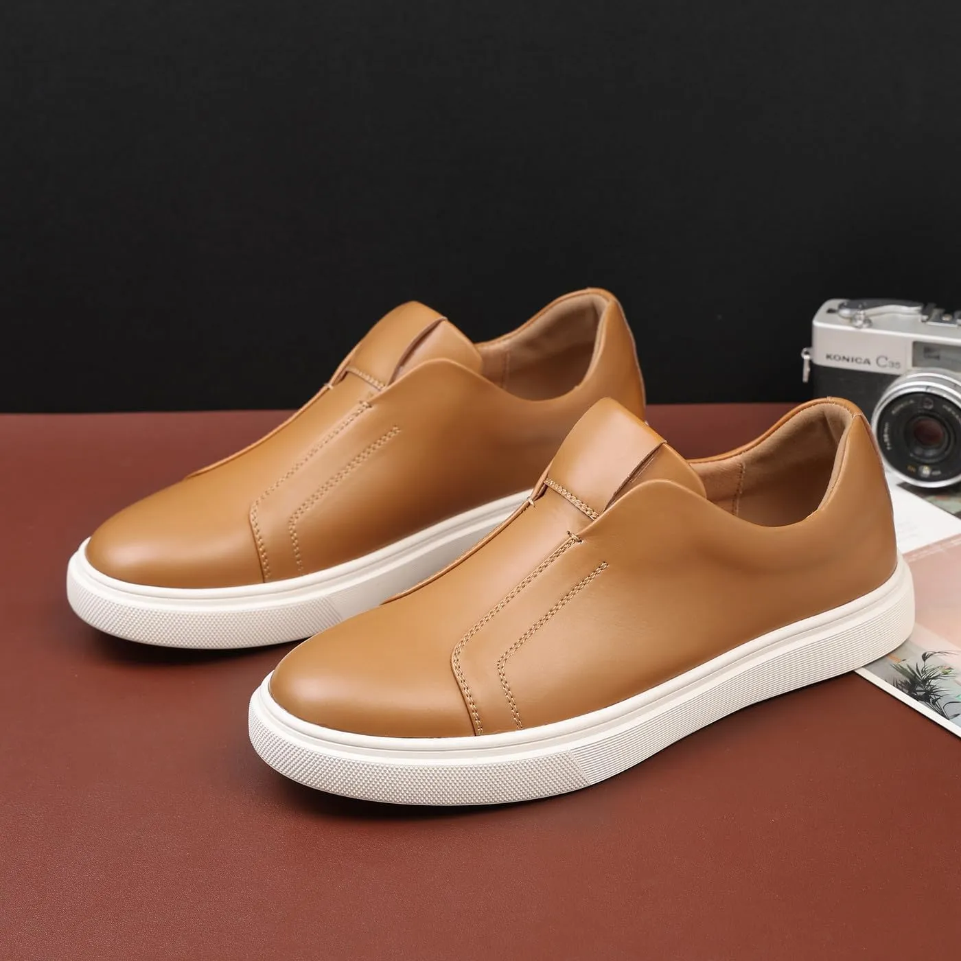 Santimon Men's Slip-On Loafers, Flat EVA Sole, Round Toe Driving Casual Office Business Shoes for Men