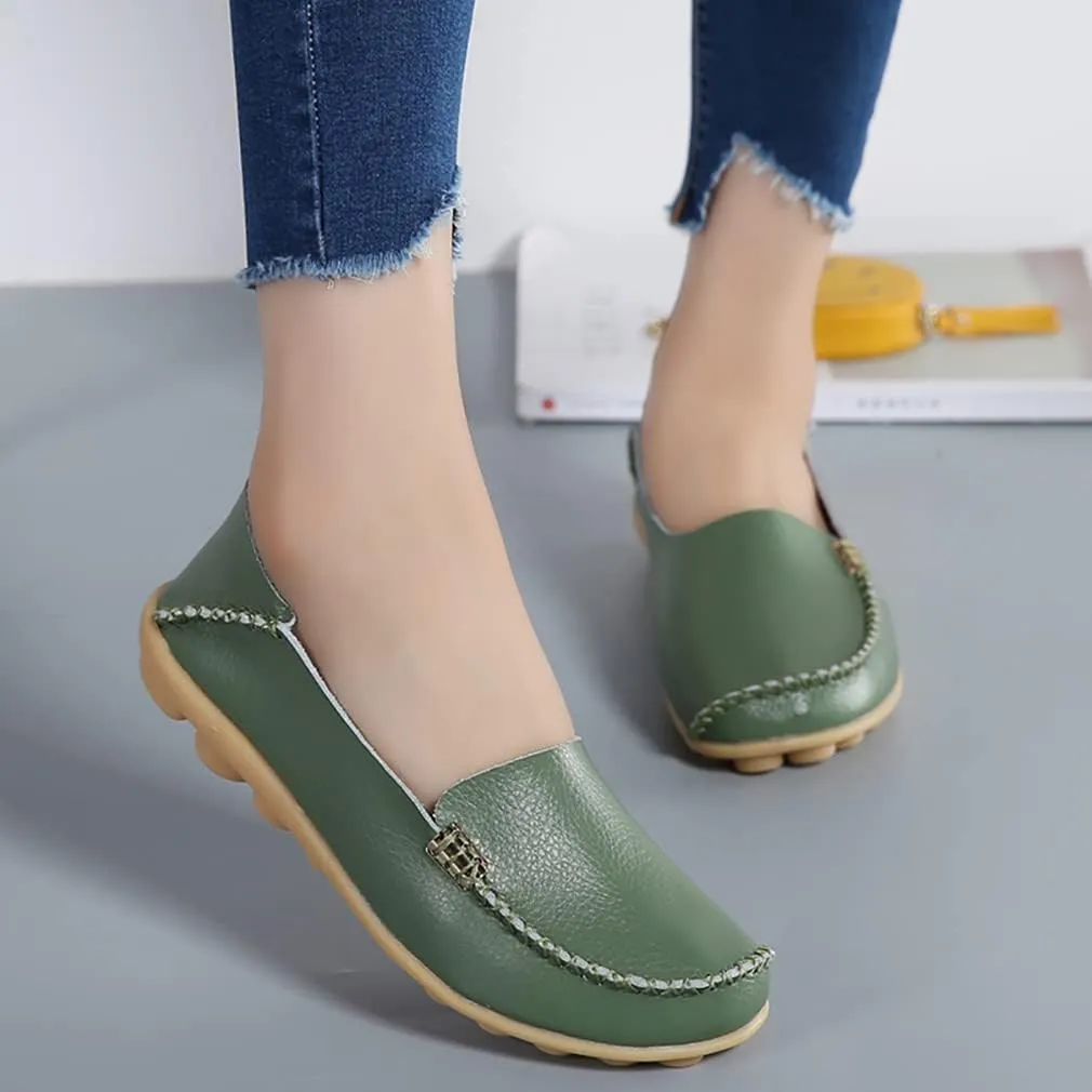 WERWAES Women's Comfortable Leather Slippers Flat Slippers Casual Round Toe Moccasin Shoes Wild Walking Nurse Breathable Driving Fashion Soft Shoes