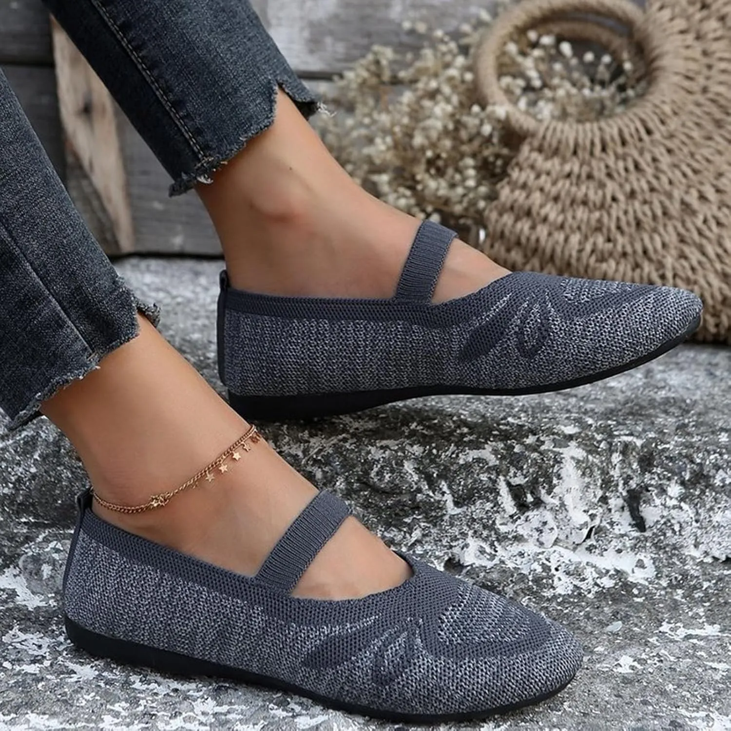 Women's Casual Slip On Shoes Breathable Comfortable Flat Loafers for Everyday Wear Lightweight Support Shoes Summer