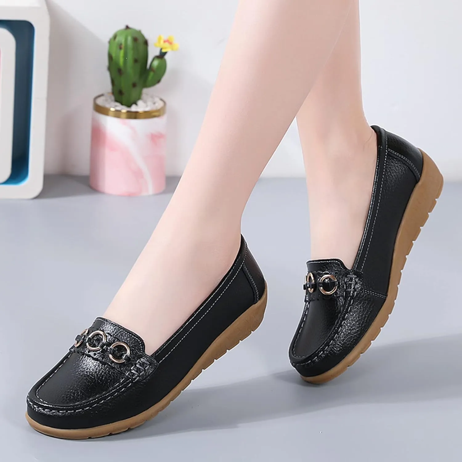 Womens Flats Comfortable Dressy Loafers Lightweight Walking Flat Slip On Work Shoes Round Toe Flats Loafers